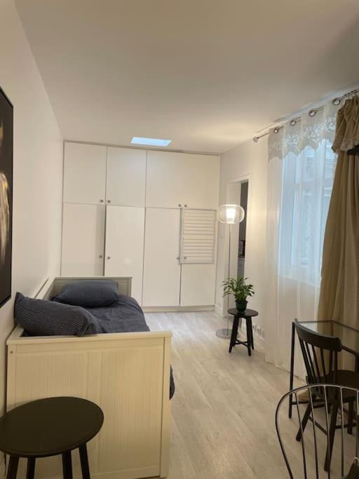 Alesia-Paris Apartamento Exterior foto